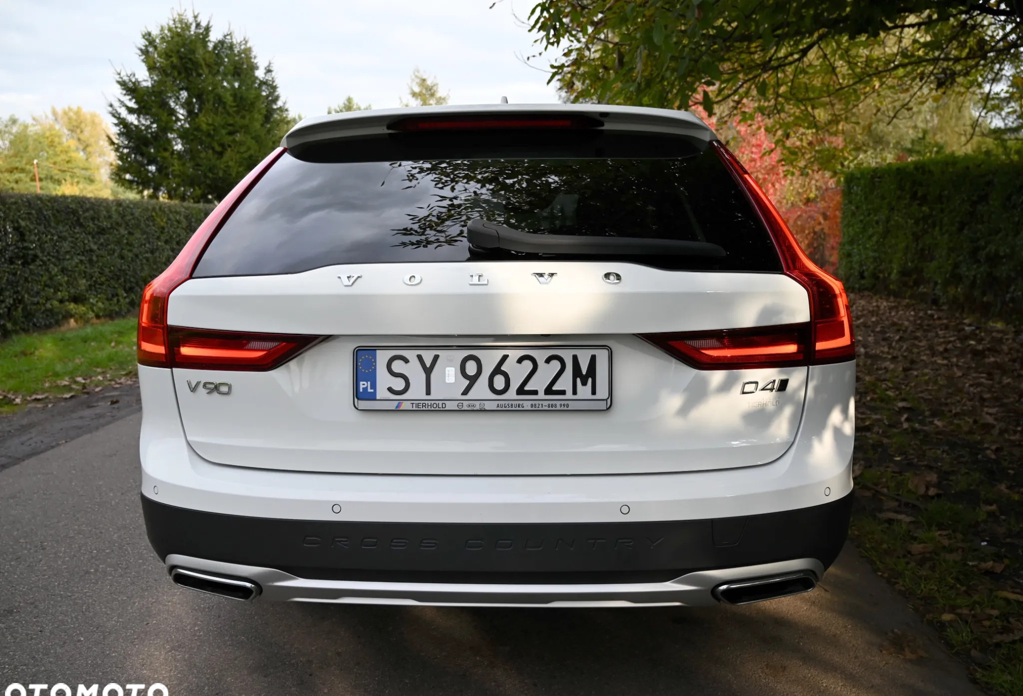 Volvo V90 Cross Country cena 129900 przebieg: 169000, rok produkcji 2019 z Pobiedziska małe 781